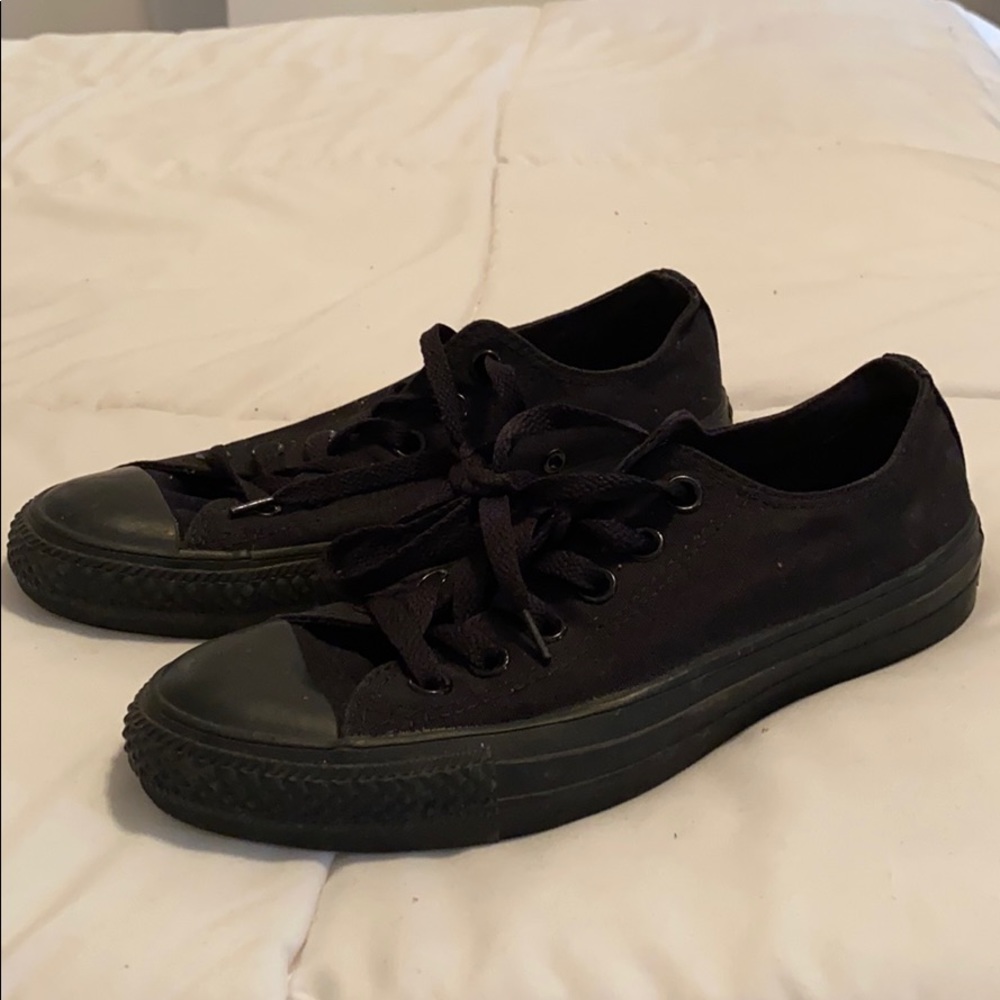 All black low top converse shoes